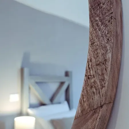 Dimora Lilla Feriehus *