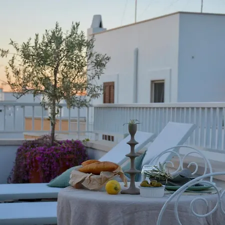 Dimora Lilla Holiday home *
